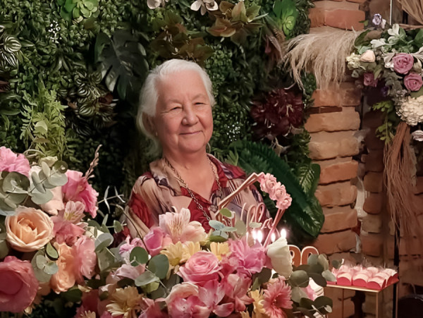 A Vida da Prof. Wilka da Silva Ferreira: 90 Anos de Paixão pela Educação e Conhecimento